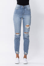 Load image into Gallery viewer, HIGH RISE 90'S SKINNY JEAN'S W/ DESTRUCTION AND HEM RIPS
