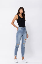 Load image into Gallery viewer, HIGH RISE 90'S SKINNY JEAN'S W/ DESTRUCTION AND HEM RIPS