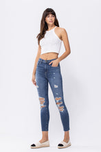 Load image into Gallery viewer, HIGH RISE DISTRESSED CROP SKINNY JEAN W/ CUT HEM