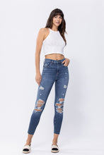 Load image into Gallery viewer, HIGH RISE DISTRESSED CROP SKINNY JEAN W/ CUT HEM