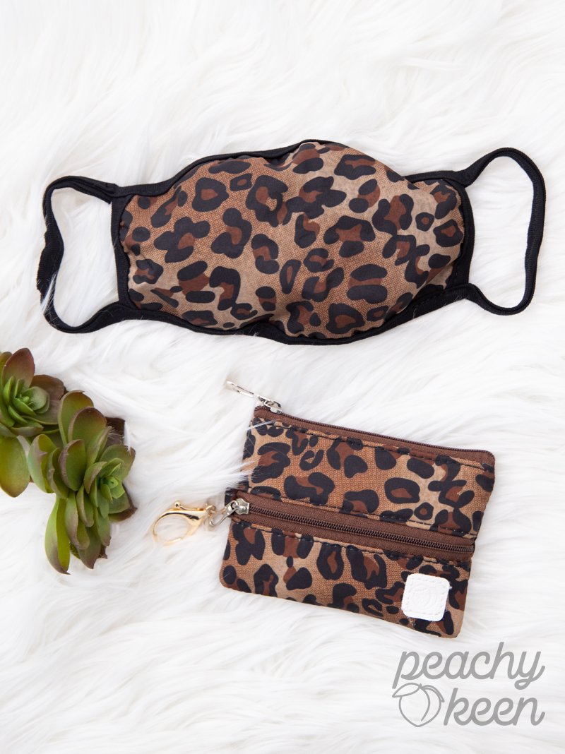 WILD ADVENTURE LEOPARD DOUBLE ZIPPER COIN PURSE WITH FACE MASK