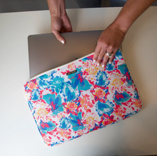 Load image into Gallery viewer, Laptop Sleeve Peony Sorbet
